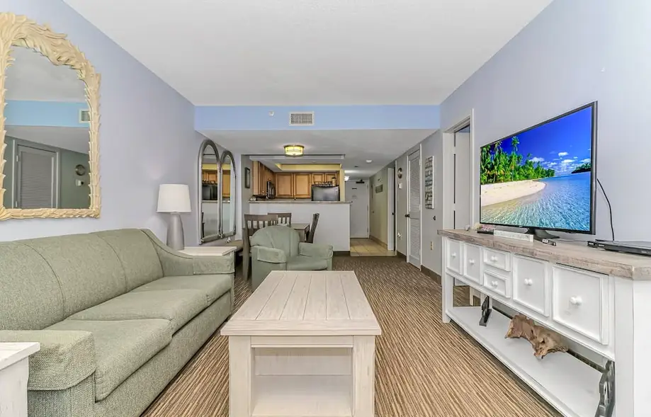 Oceanview beautiful 2BD, 2BA condo, Beach Colony